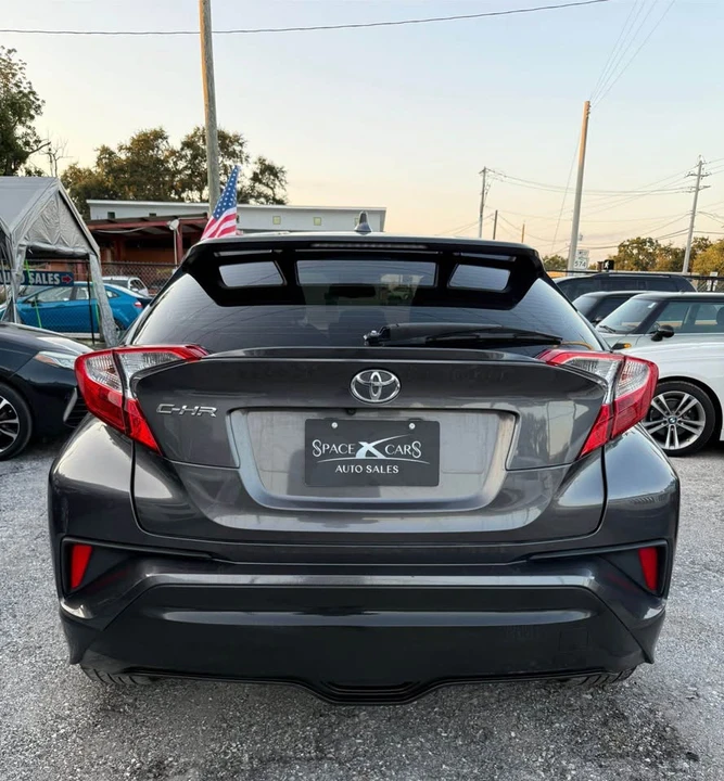 2019 Toyota C-HR - Image 8 of 19