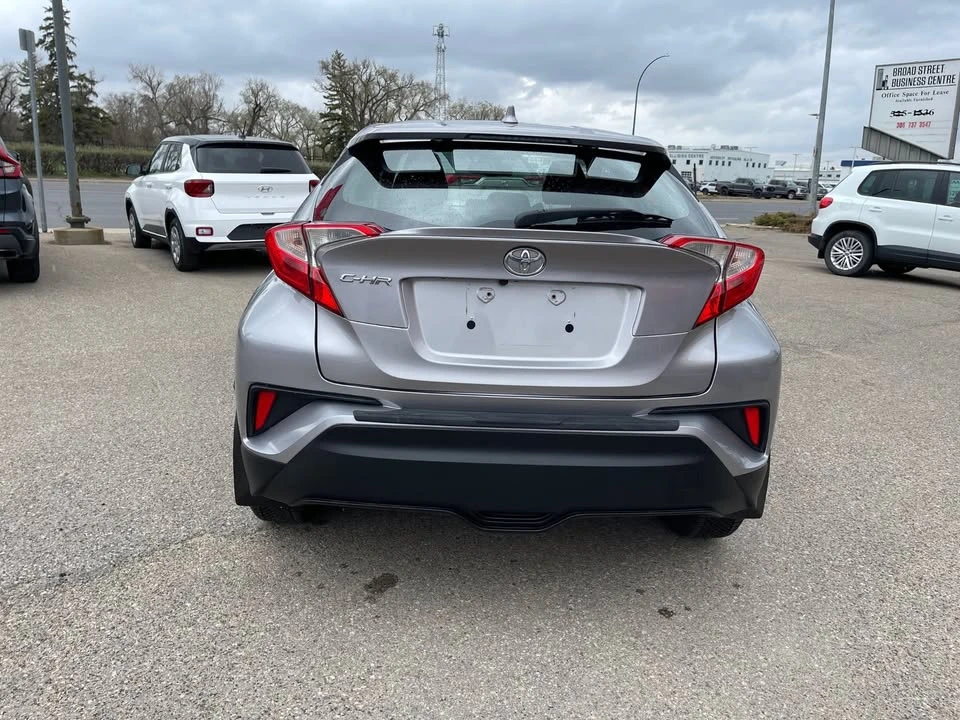 2019 Toyota C-HR - Image 5 of 10