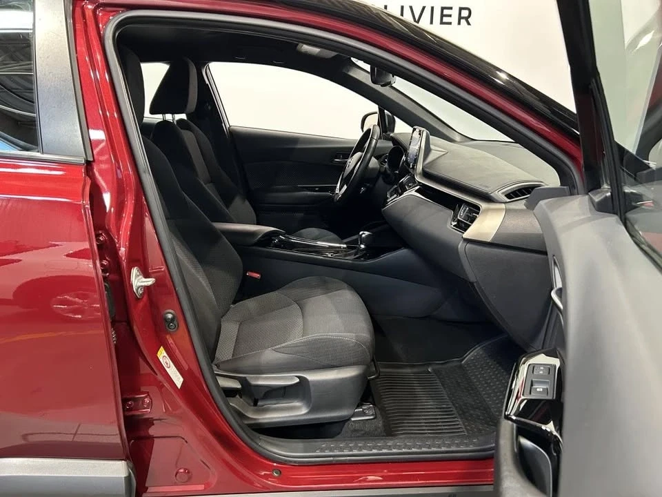 2019 Toyota C-HR - Image 10 of 20