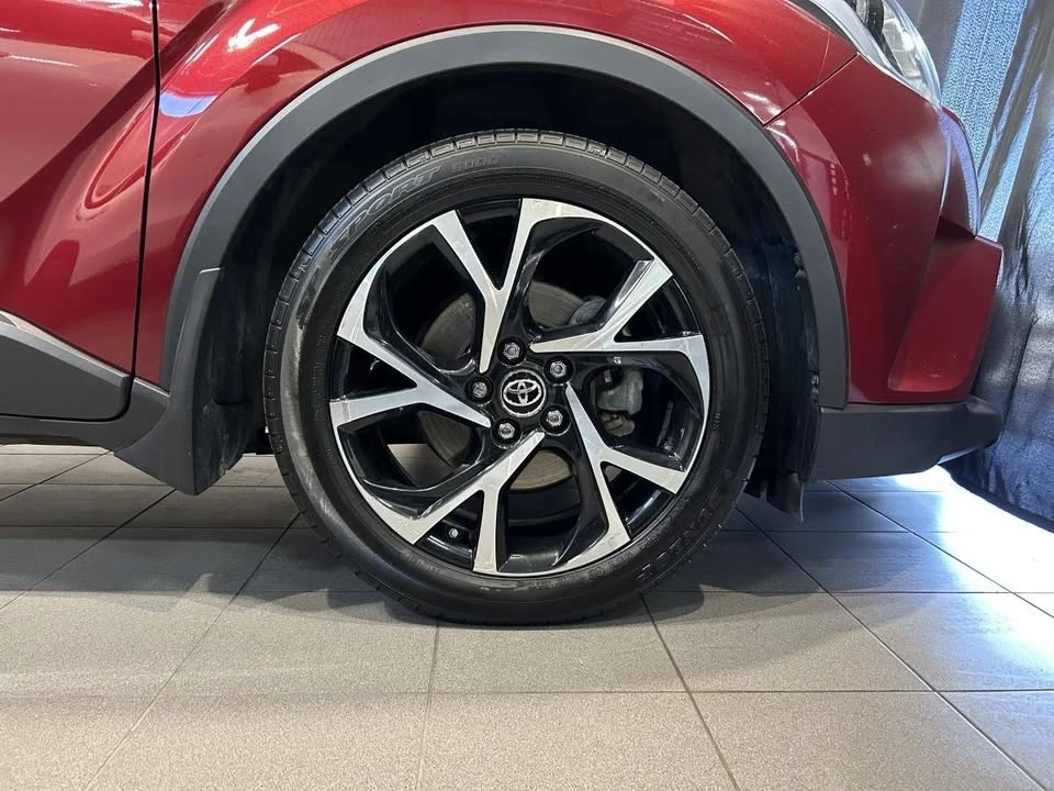 2019 Toyota C-HR - Image 8 of 20