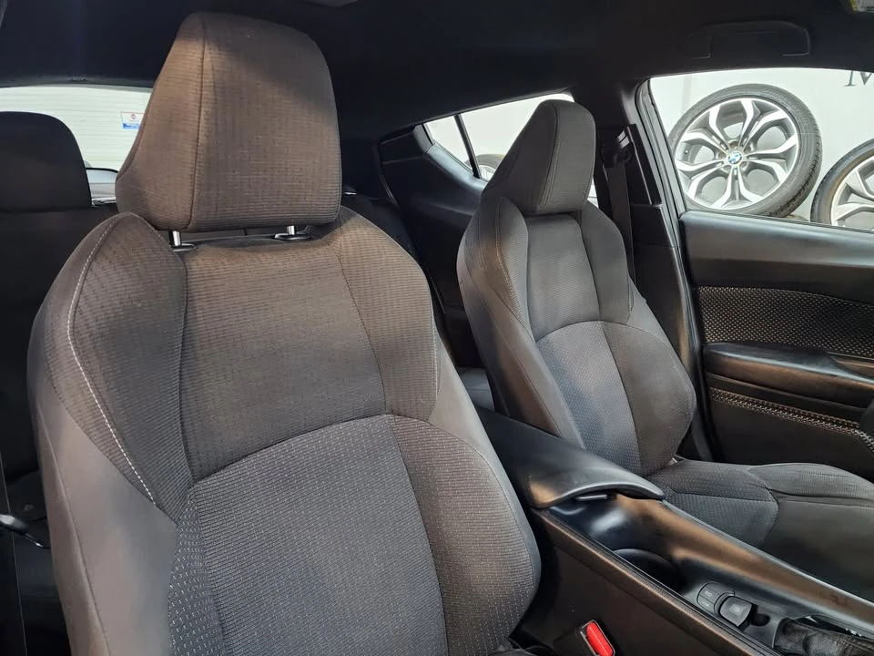 2019 Toyota C-HR - Image 6 of 17