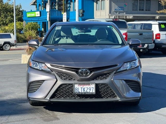2019 Toyota Camry 8th Gen - Image 8 of 20