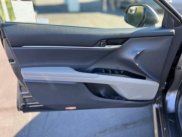 2019 Toyota Camry 8th Gen - Image 19 of 20