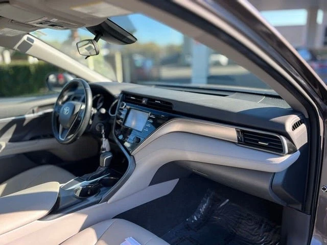 2019 Toyota Camry 8th Gen - Image 6 of 20