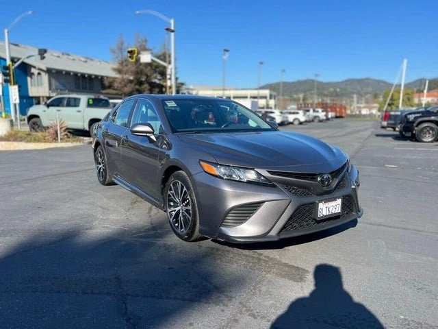 2019 Toyota Camry 8th Gen - Image 2 of 20