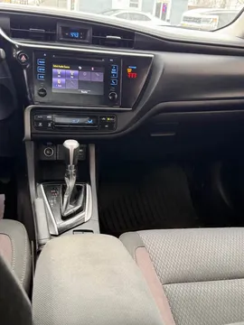 2019 Toyota Corolla LE Sedan