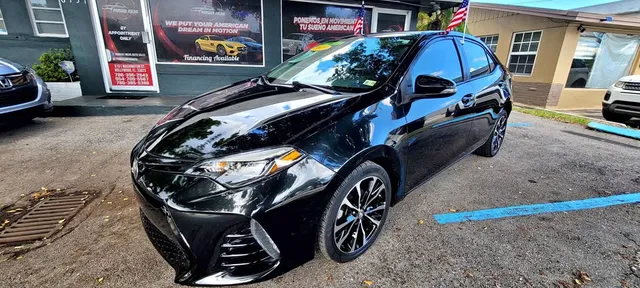 2019 Toyota Corolla SE Sedan