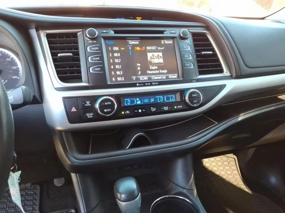 2019 Toyota Highlander - Image 5 of 20