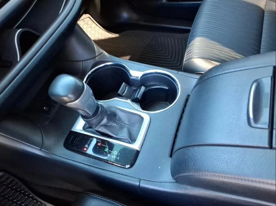 2019 Toyota Highlander - Image 8 of 20