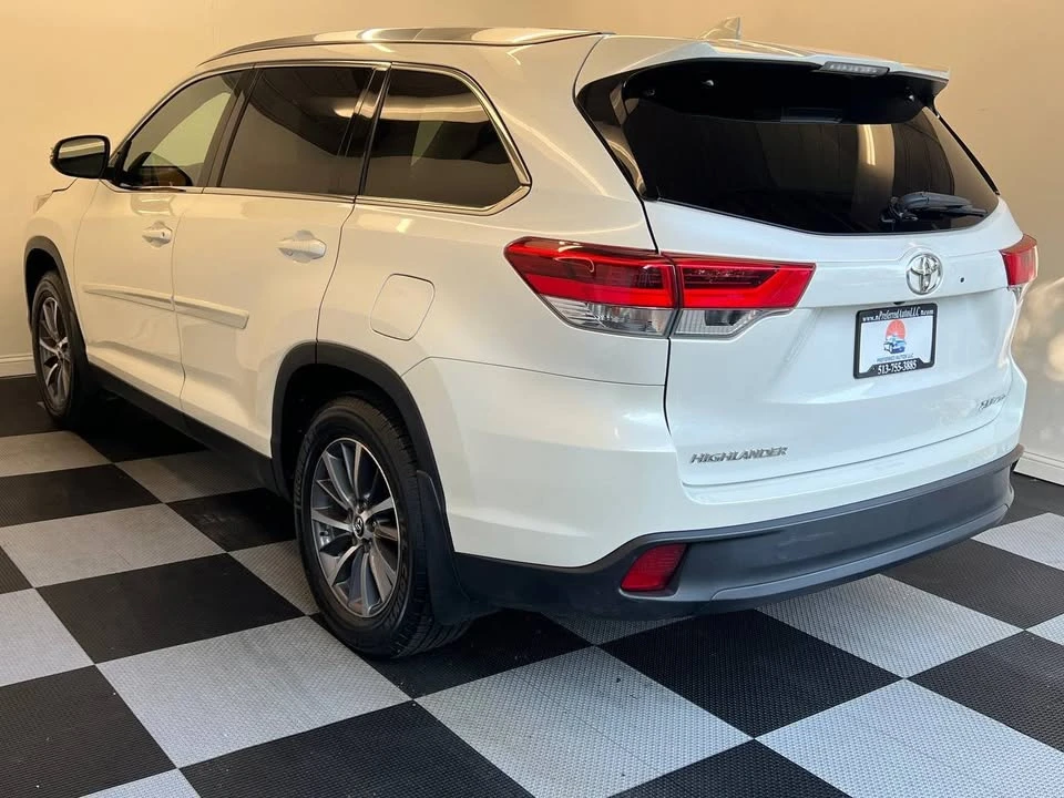 2019 Toyota Highlander - Image 6 of 20