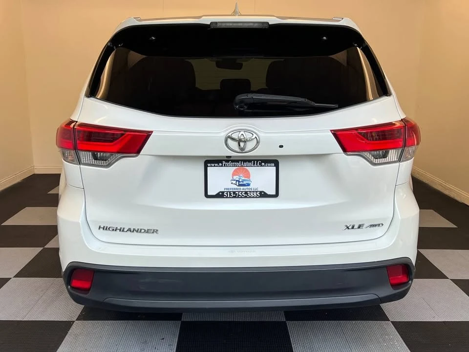 2019 Toyota Highlander - Image 5 of 20