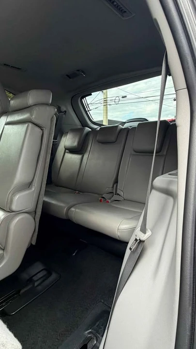 2019 Toyota Highlander - Image 10 of 13