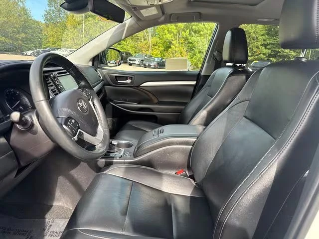 2019 Toyota Highlander - Image 6 of 20