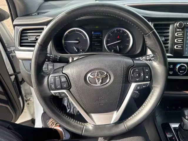 2019 Toyota Highlander - Image 7 of 20