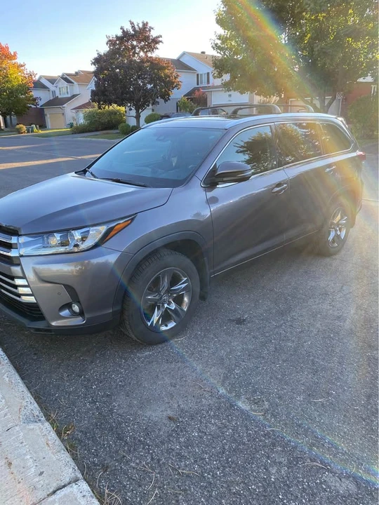 2019 Toyota Highlander - Image 15 of 15