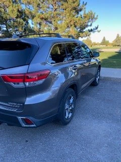 2019 Toyota Highlander - Image 2 of 15