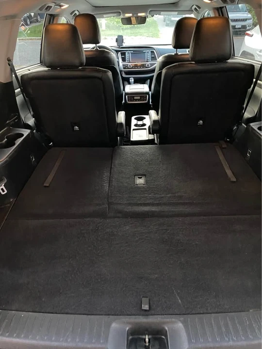 2019 Toyota Highlander - Image 14 of 15