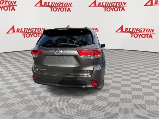 2019 Toyota Highlander - Image 7 of 20