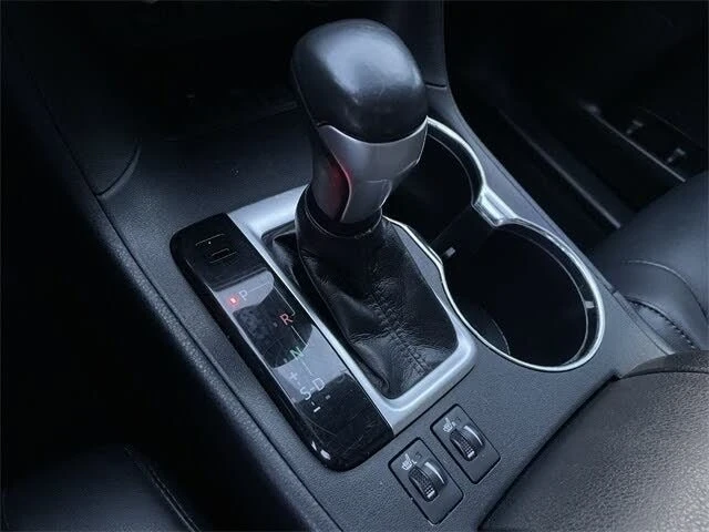 2019 Toyota Highlander - Image 19 of 20