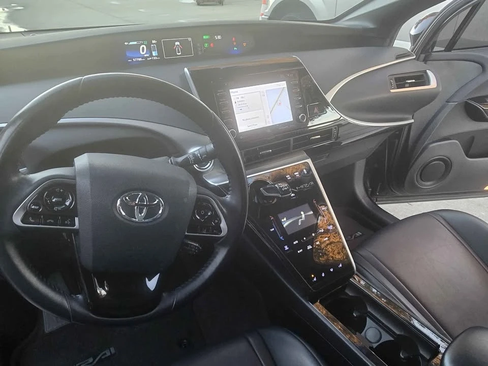 2019 Toyota Mirai - Image 7 of 12