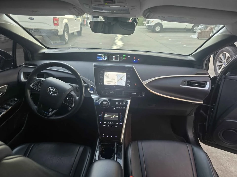 2019 Toyota Mirai - Image 9 of 12