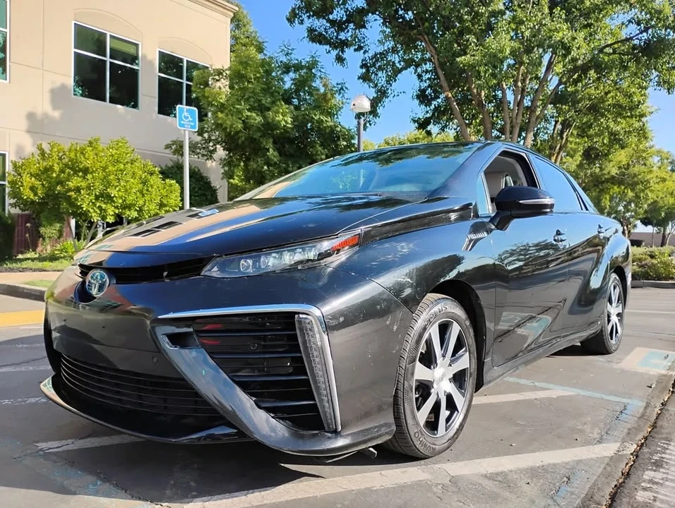 2019 Toyota Mirai - Image 4 of 20