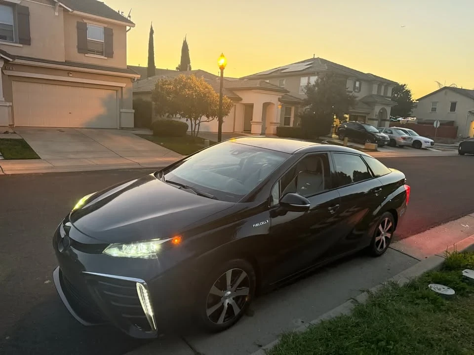 2019 Toyota Mirai - Image 6 of 20