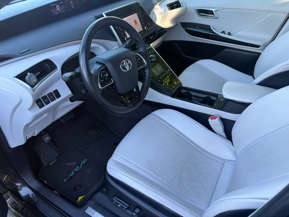 2019 Toyota Mirai - Image 12 of 14