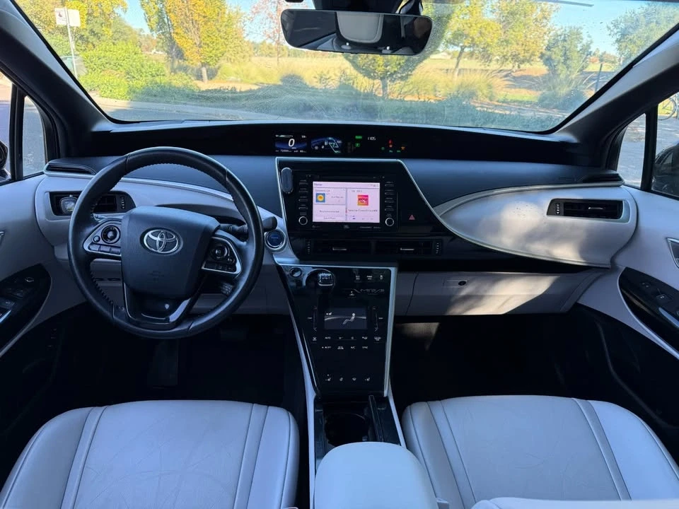 2019 Toyota Mirai - Image 8 of 14