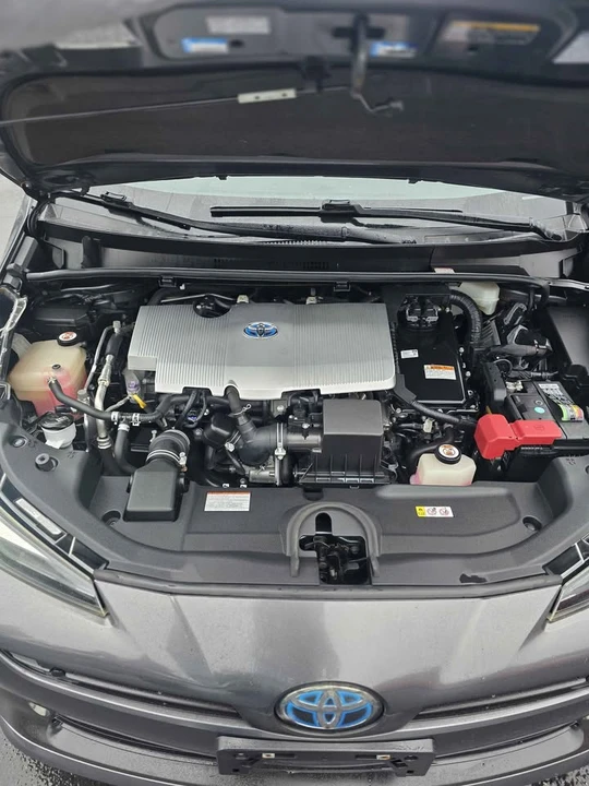2019 Toyota Prius 4th Gen - Image 19 of 19