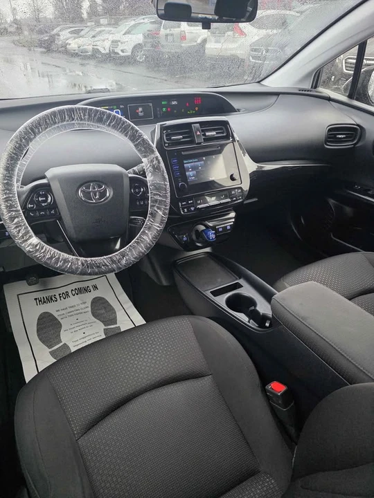 2019 Toyota Prius 4th Gen - Image 11 of 19
