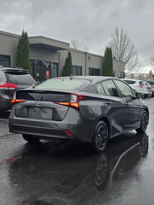 2019 Toyota Prius 4th Gen - Image 5 of 19