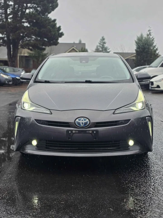 2019 Toyota Prius 4th Gen - Image 8 of 19