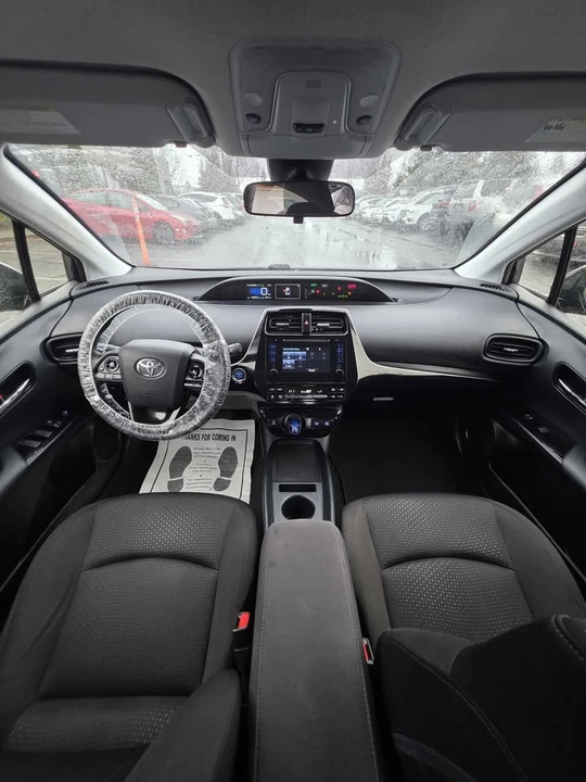 2019 Toyota Prius 4th Gen - Image 10 of 19