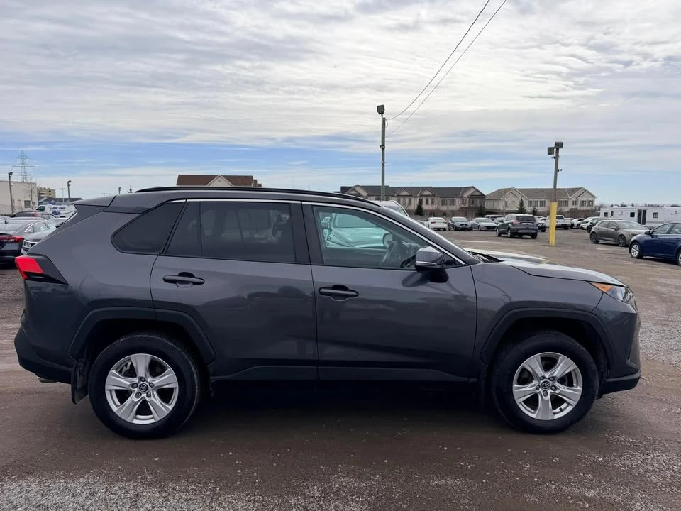 2019 Toyota RAV4 5th Gen - Image 3 of 14