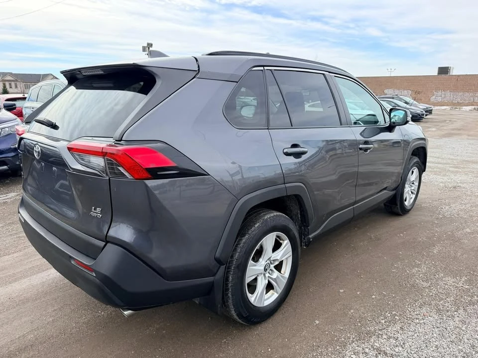 2019 Toyota RAV4 5th Gen - Image 6 of 14