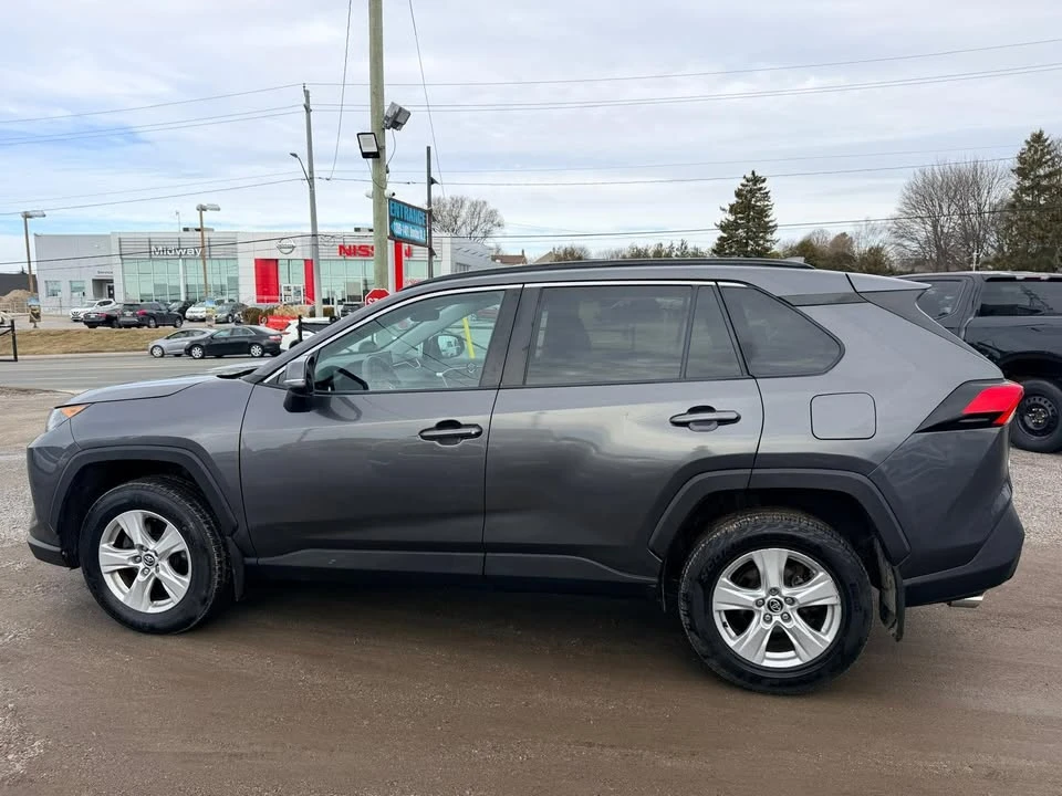 2019 Toyota RAV4 5th Gen - Image 11 of 14