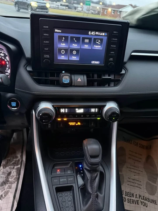 2019 Toyota RAV4 5th Gen - Image 13 of 15