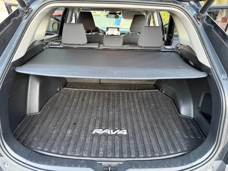 2019 Toyota RAV4 5th Gen - Image 18 of 20