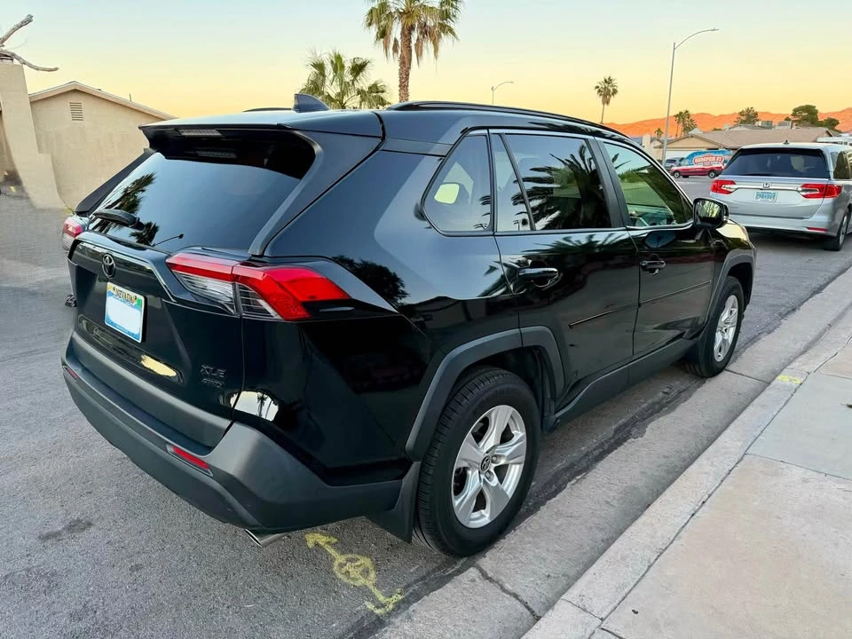 2019 Toyota RAV4 5th Gen - Image 7 of 20