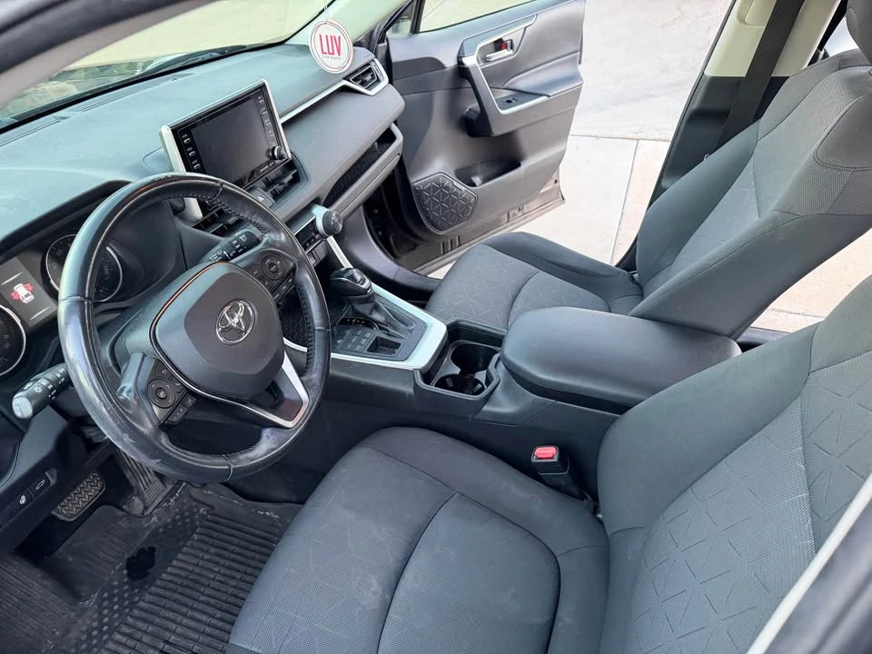 2019 Toyota RAV4 5th Gen - Image 10 of 20