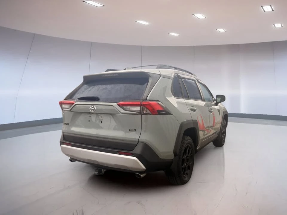 2019 Toyota RAV4 5th Gen - Image 4 of 19
