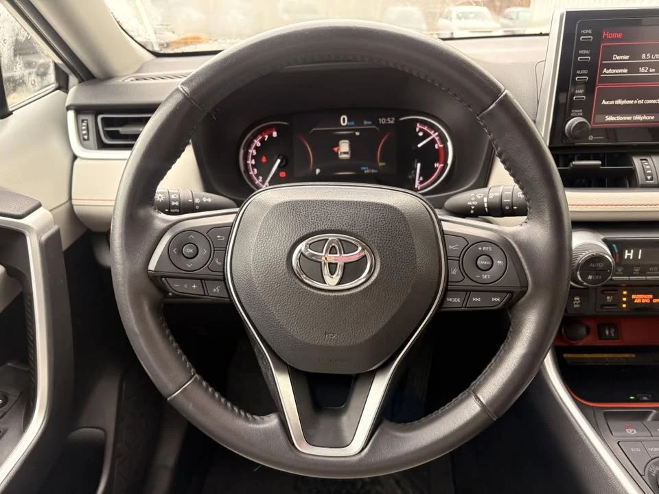 2019 Toyota RAV4 5th Gen - Image 14 of 19