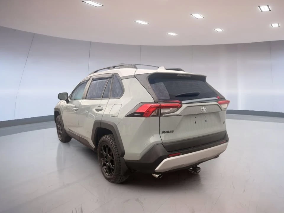 2019 Toyota RAV4 5th Gen - Image 6 of 19