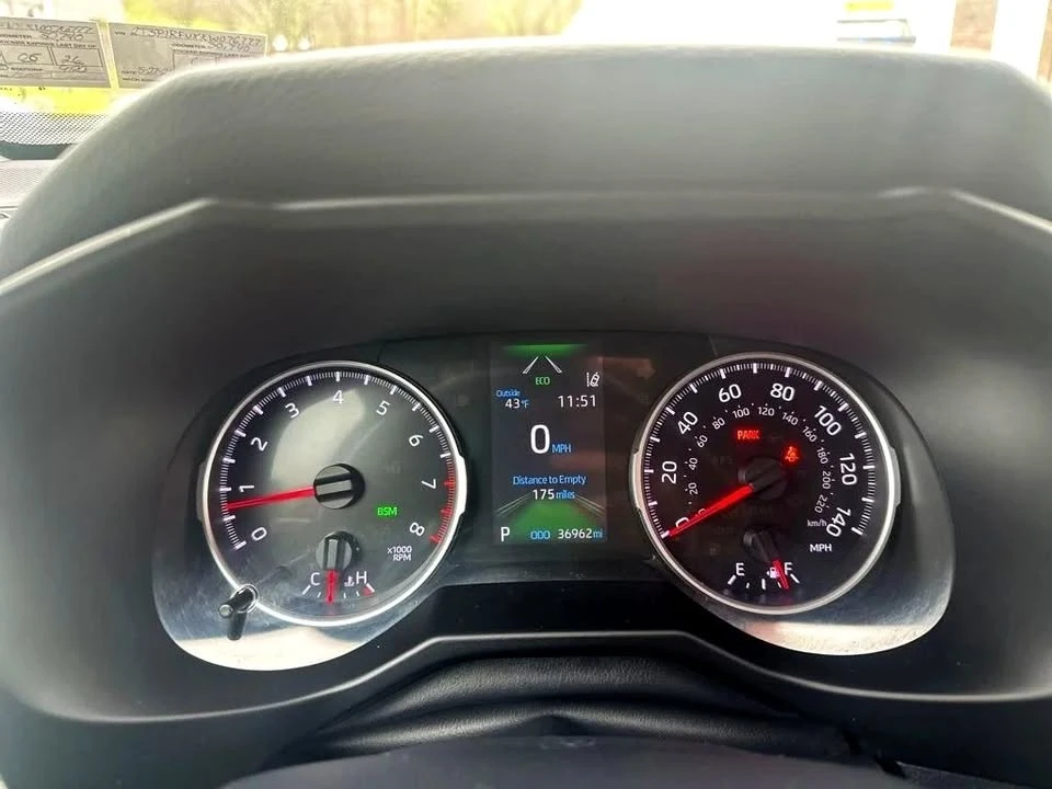 2019 Toyota RAV4 5th Gen - Image 3 of 5