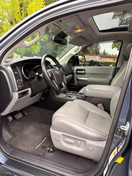 2019 Toyota Sequoia 2nd Gen - Image 8 of 16