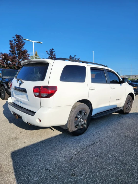 2019 Toyota Sequoia 2nd Gen - Image 5 of 10