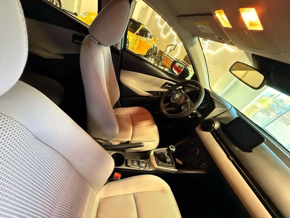 2019 Toyota Yaris - Image 17 of 20