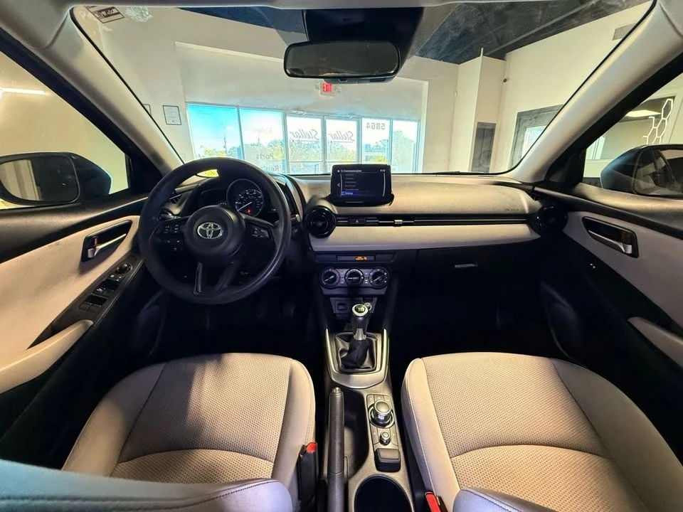 2019 Toyota Yaris - Image 18 of 20