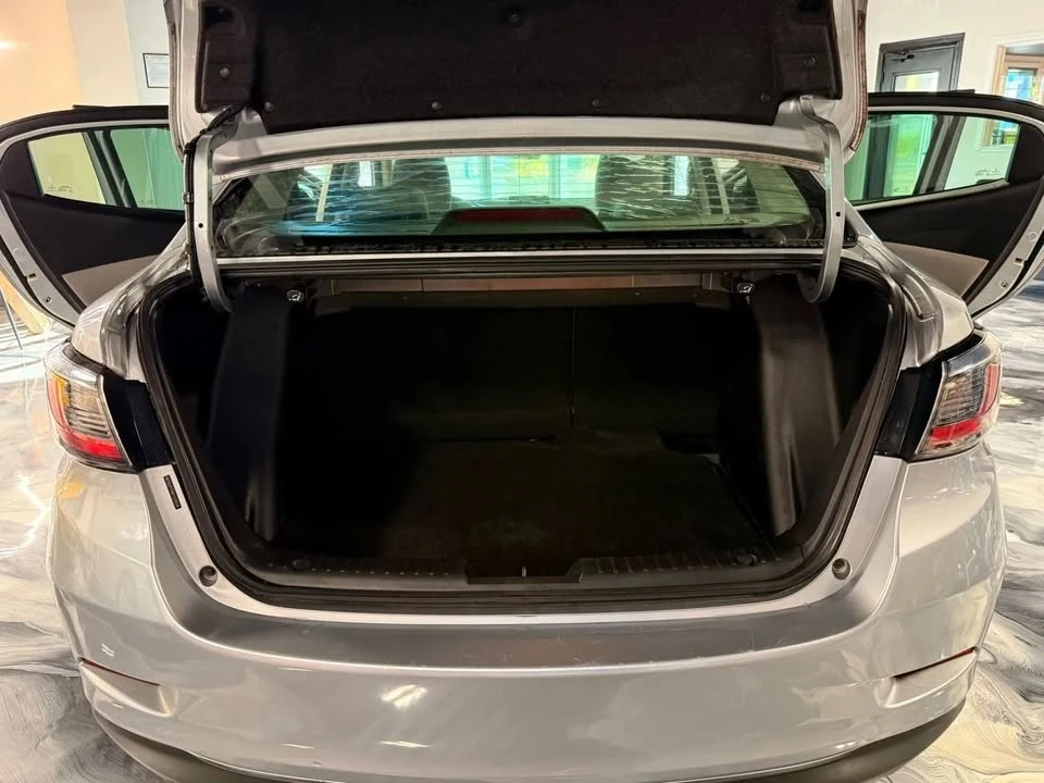 2019 Toyota Yaris - Image 12 of 20